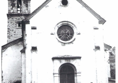 Photographie milieu 20e siècle -Place de l'église -