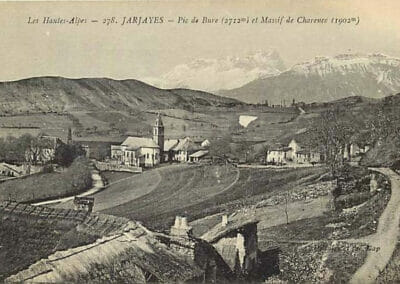 JARJAYES 3chateaux-CP ancienne Jarjayes Pic de Bure et massif de Charence-années 1910-20