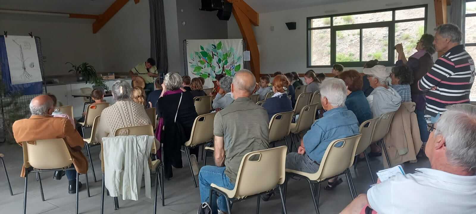 Association Trois-Châteaux -Jarjayes -Causerie sur les arbres 09 06 2023-1