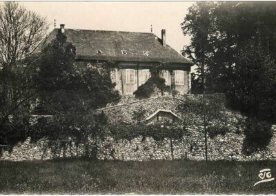 Association Trois-Châteaux - CPA Jarjayes- Le Château, séjour de colonies de vacances - Abeil Editeur Gap